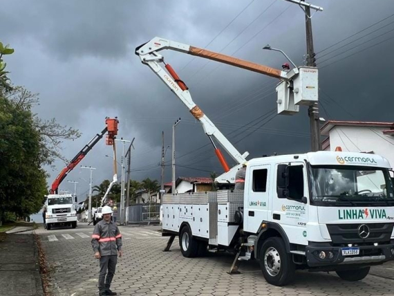 Novos transformadores são instalados no bairro Planalto, em Içara